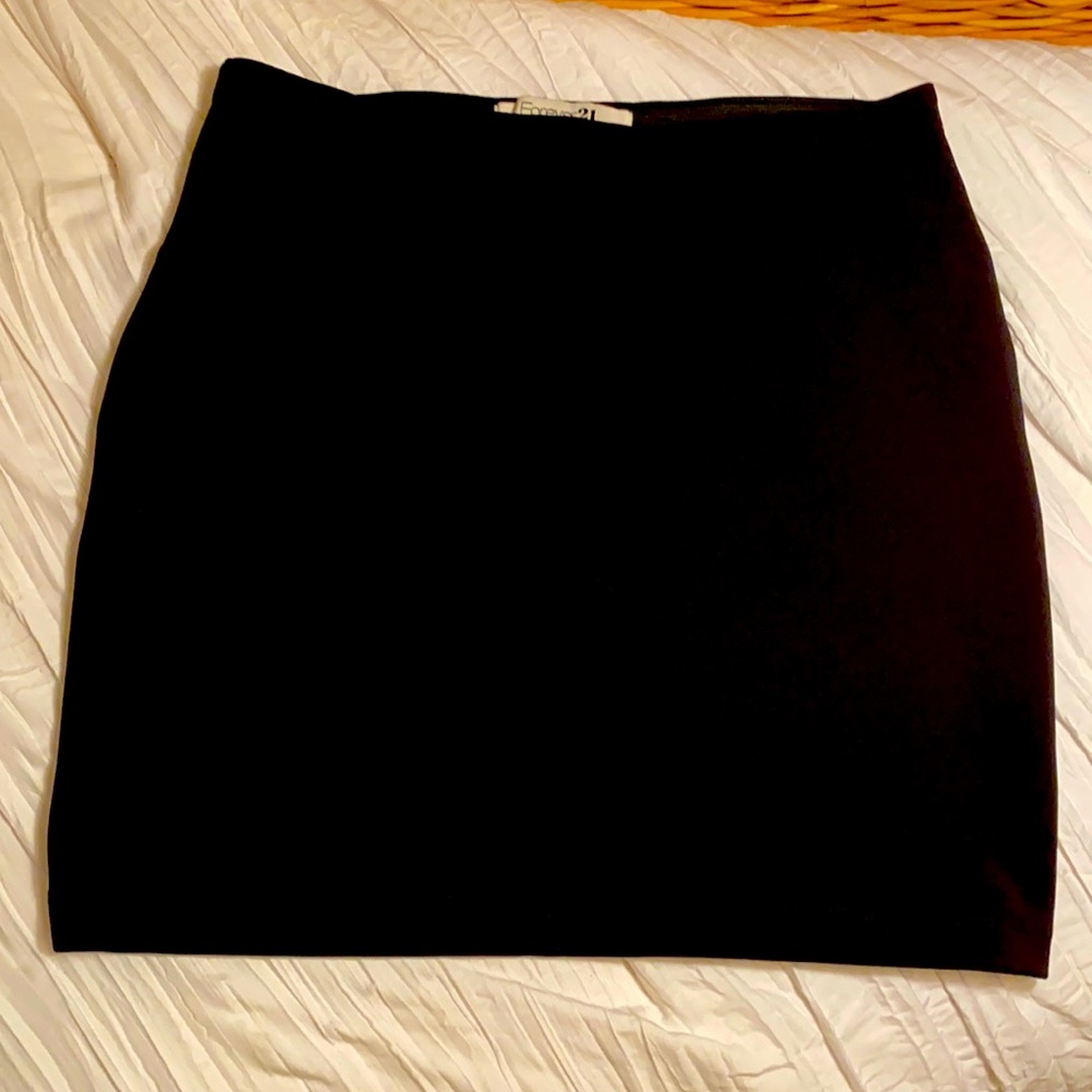 Forever 21 basic black skirt🌸🌸